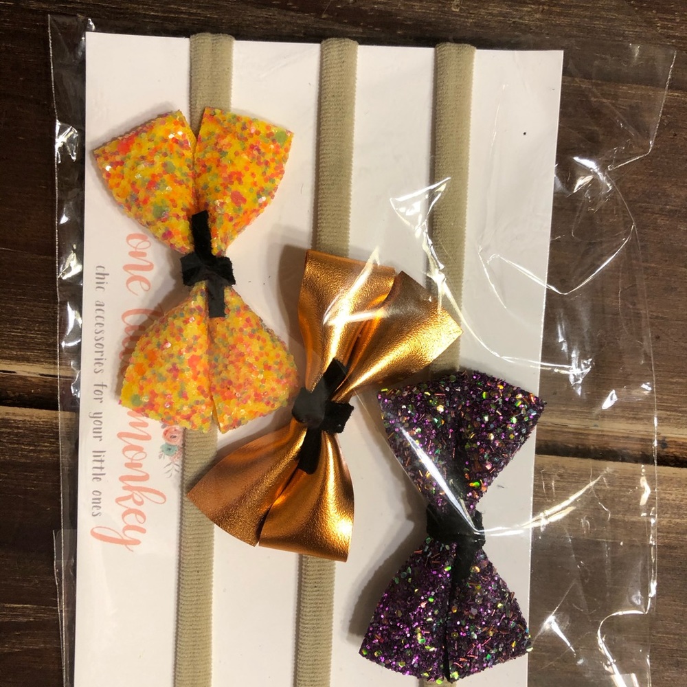 Bows - Picture 2 of 2